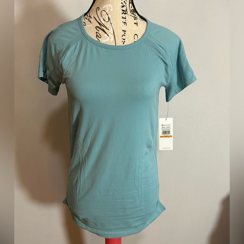 Gaiam Women's Teal Short Sleeve Top